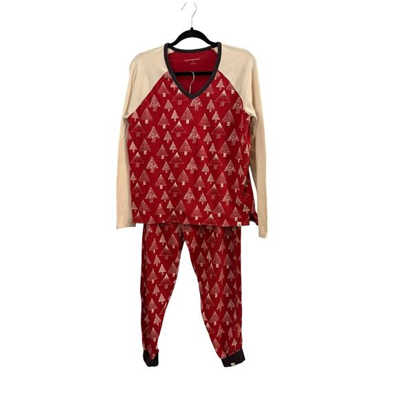Burt's Bees Baby Other - Burts Bees Baby 2 Piece Red Pajamas Organic Cotton Medium Christmas Trees